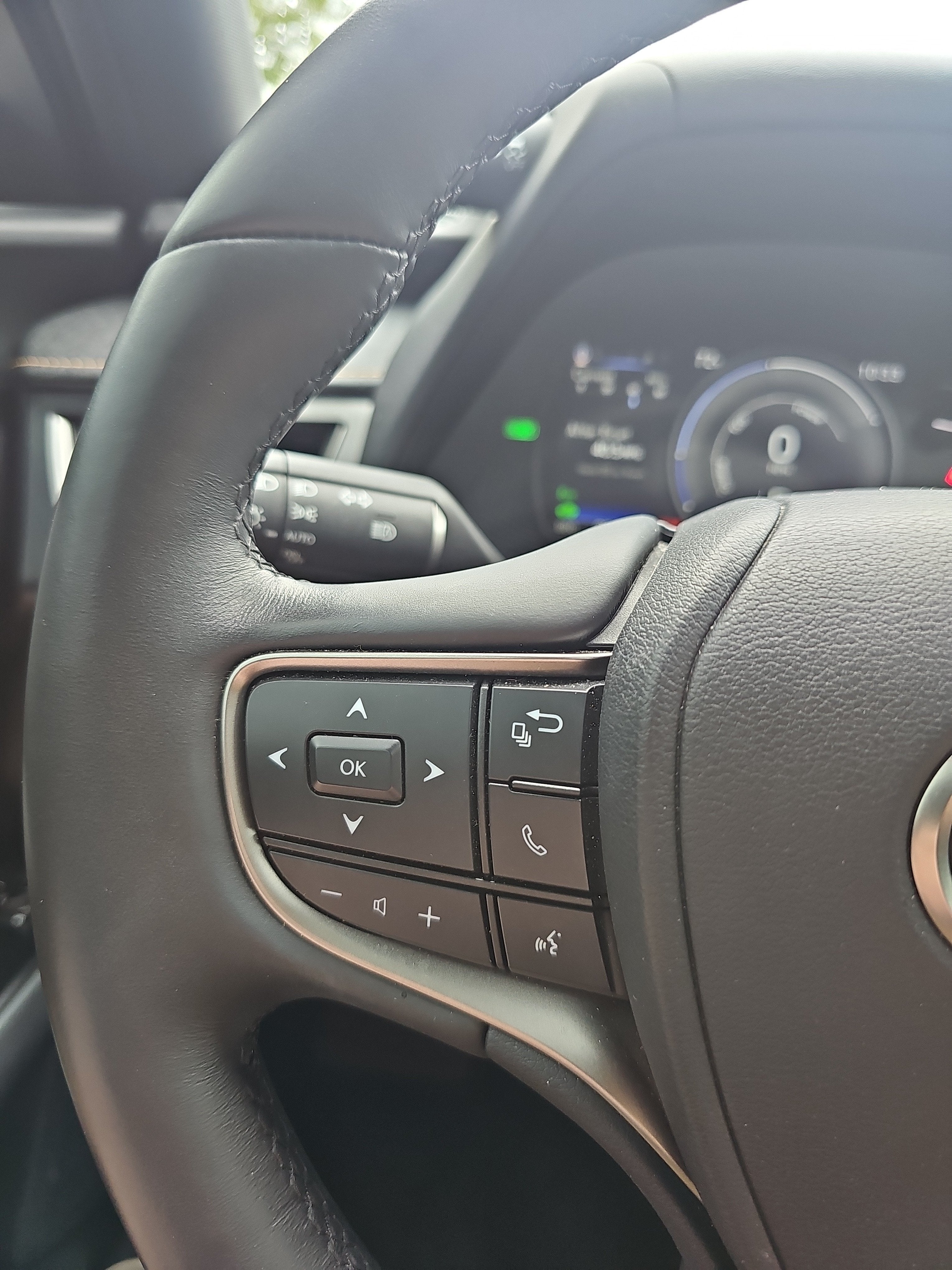 2024 Lexus UX UX 250h Premium