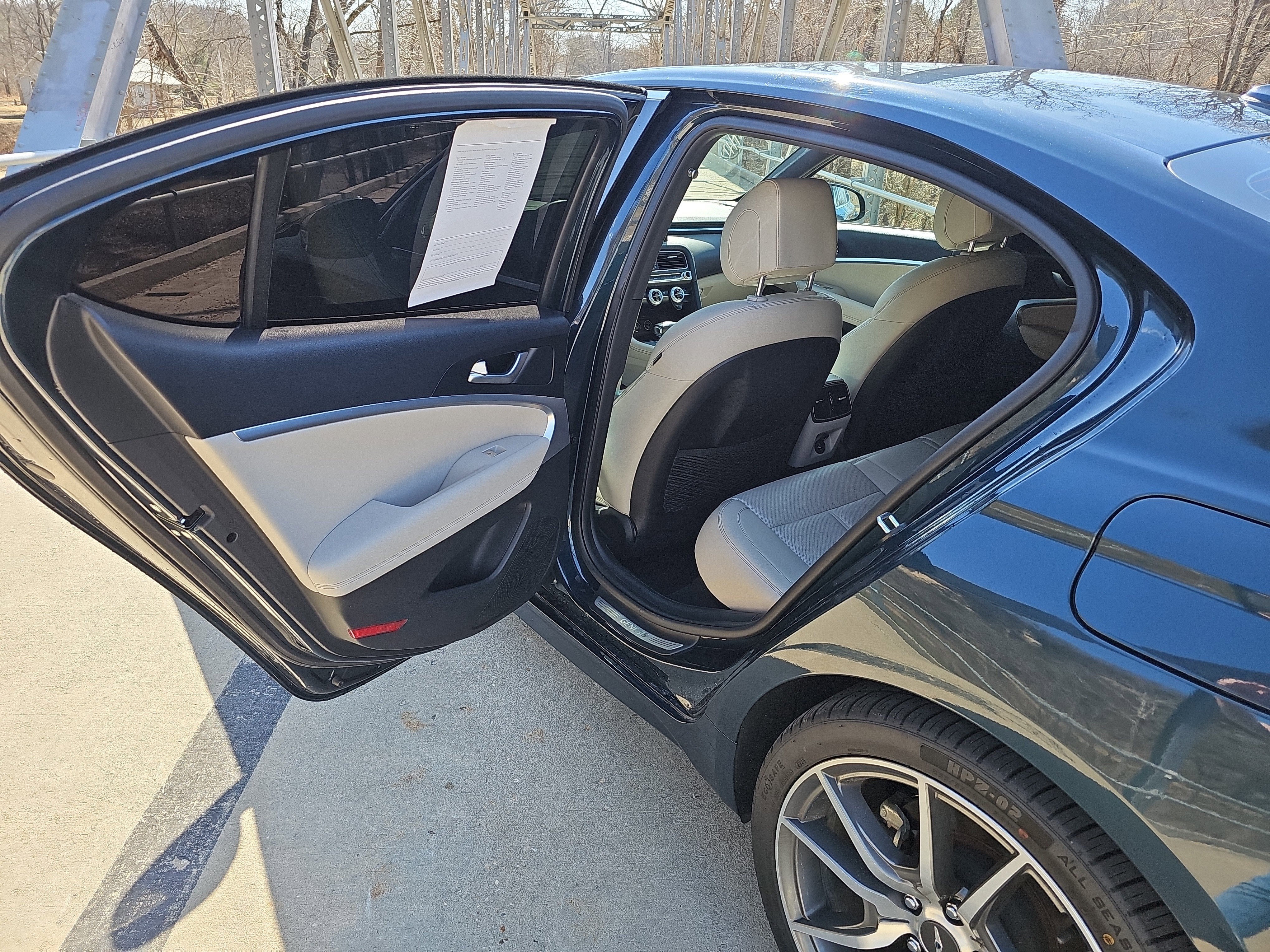 2023 Genesis G70 2.0T