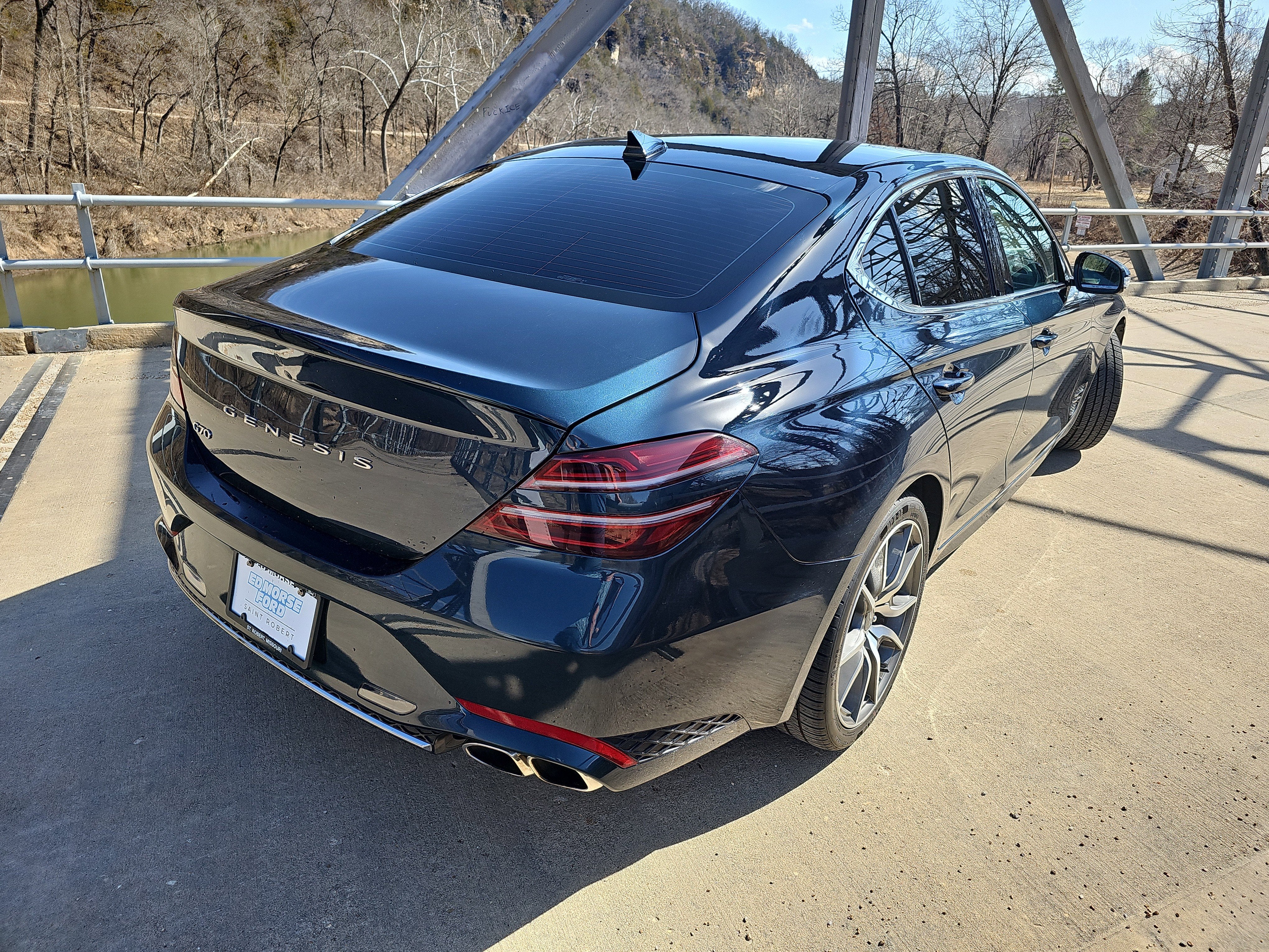 2023 Genesis G70 2.0T