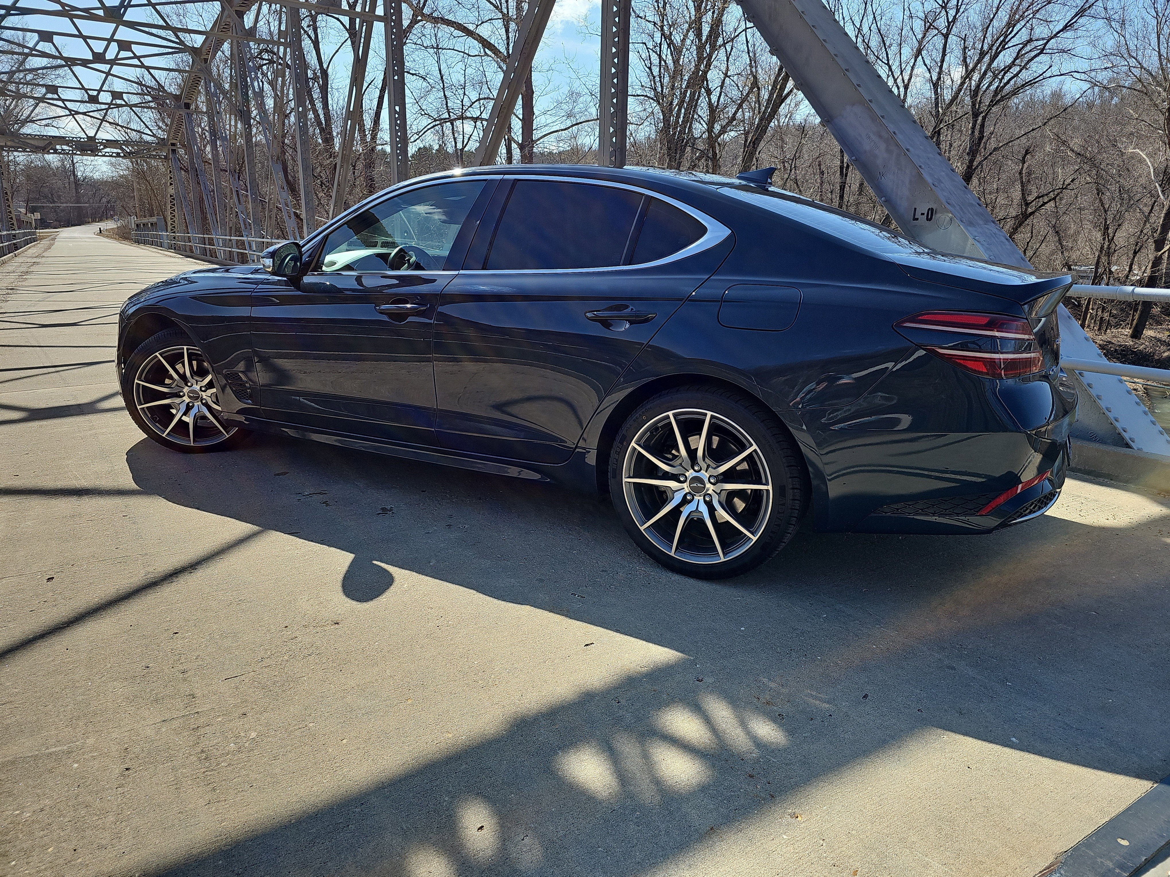 2023 Genesis G70 2.0T