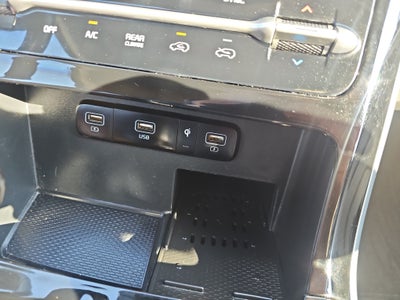 2022 Kia Carnival SX